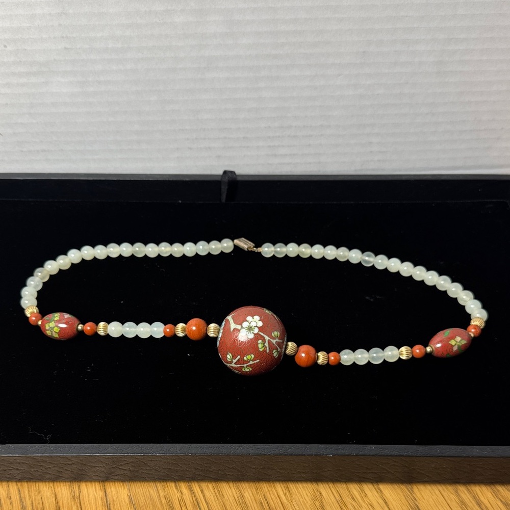 VINTAGE Chinese Cloisonné Necklace Rust‎ Red White Jade Beads Floral Accents